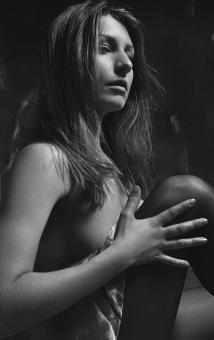 Free Stock Photo of Portrait of Model in Black and White