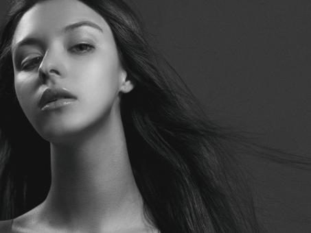 Free Stock Photo of Beautiful Model with Dark Hair