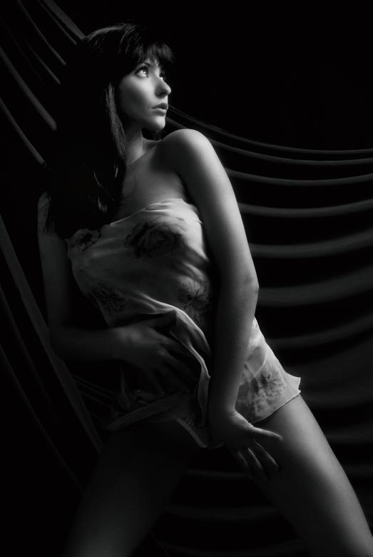 Free stock image of Beautiful Female Model Pose - Black and White created by Alexander Krivitskiy