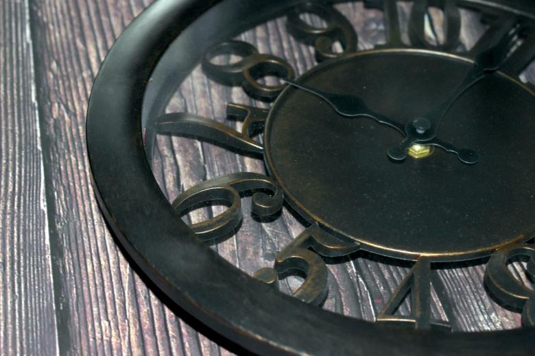 Free stock image of Round shaped clock created by NomeVizualizzato