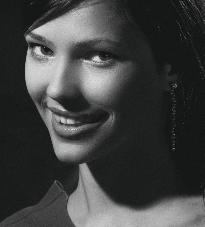 Free stock image of Smiling Female Model - Black and White Portrait created by Alexander Krivitskiy