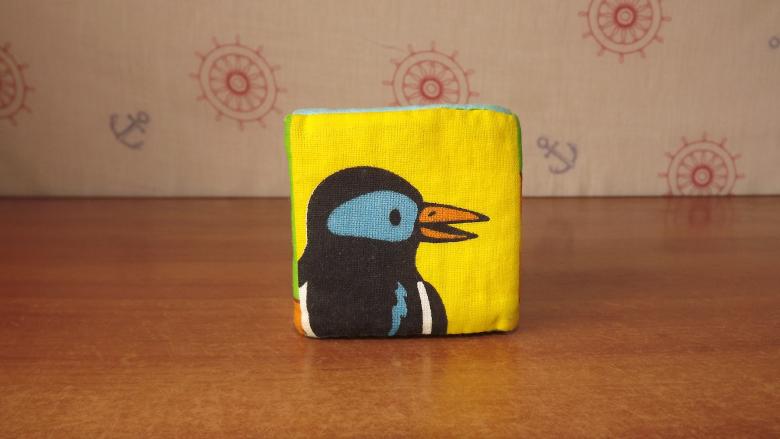 Free stock image of Yellow Bird Toy Cube created by Michael Denysenko