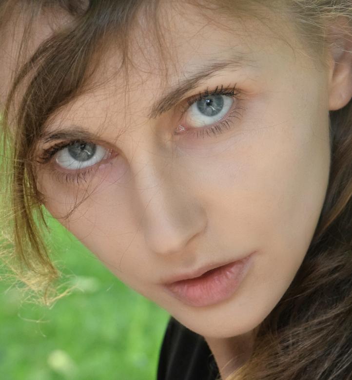 Free stock image of Girl Outdoors Portrait created by Alexander Krivitskiy