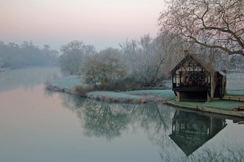Free stock image of Cold Morning Reflections created by Paul Macallan