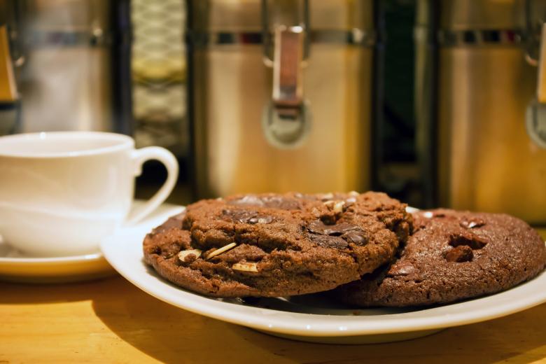 Free stock image of Chocolate Chips Cookies at a Cafe created by sapiduduk