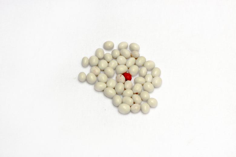 Free stock image of Red in the Middle created by sapiduduk