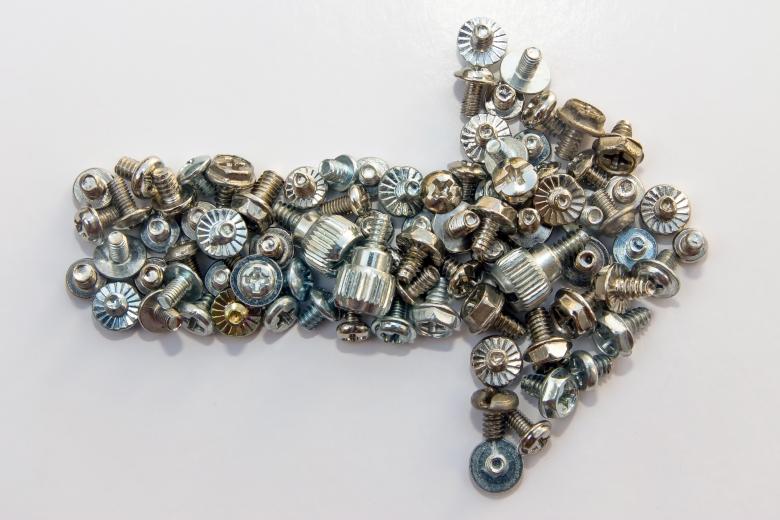 Free stock image of Screws and bolts forms an arrow created by sapiduduk
