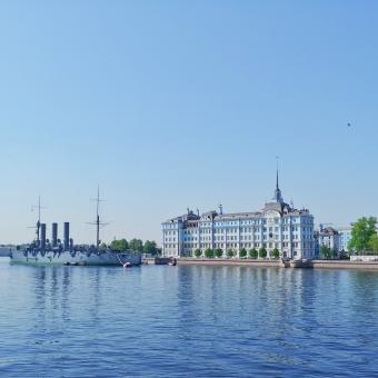 Free Stock Photo of Blue Sky over Saint-Petersburg