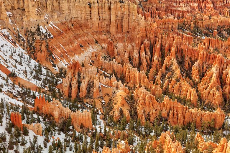 Free stock image of Bryce Canyon Winter Amphitheater created by Nicolas Raymond
