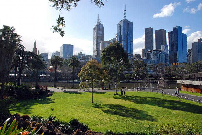 Free stock image of Melbourne from across Yarra created by Paul Macallan
