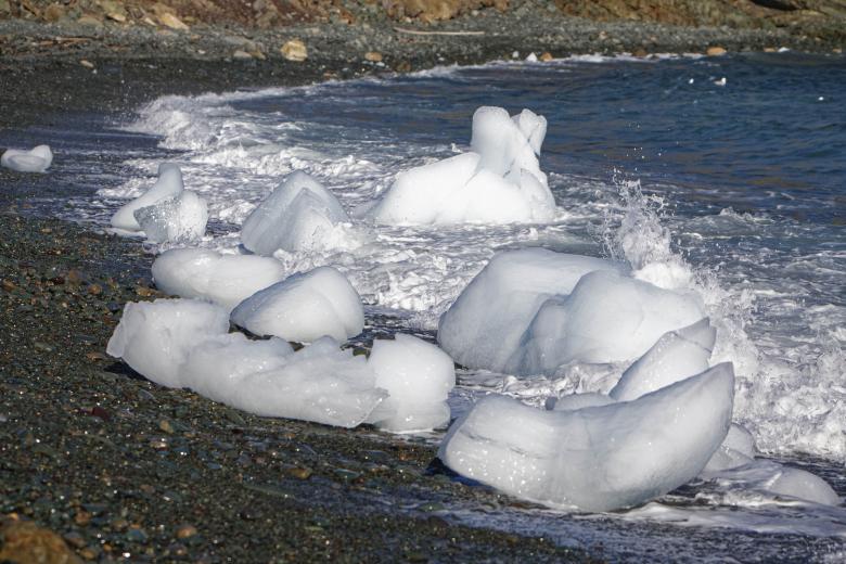 Free stock image of Ice washed on shore created by Geoffrey Whiteway