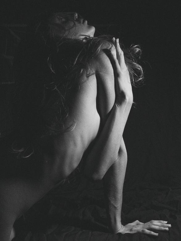 Free stock image of Model Posing Nude in Black and White created by Alexander Krivitskiy
