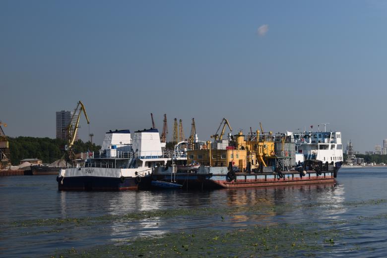 Free stock image of Industrial Barge created by NomeVizualizzato