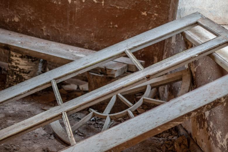 Free stock image of Damaged Window Frame created by Janis Urtans