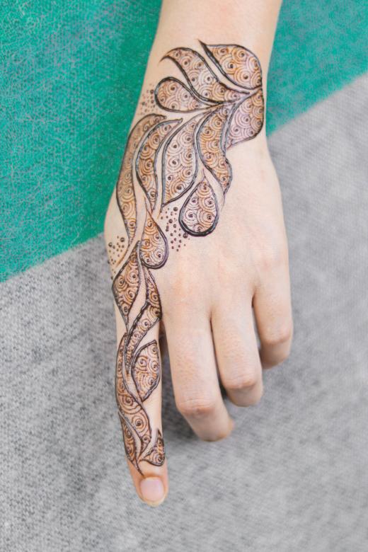 Free stock image of Beautiful girl henna design created by Mehndi Training Center