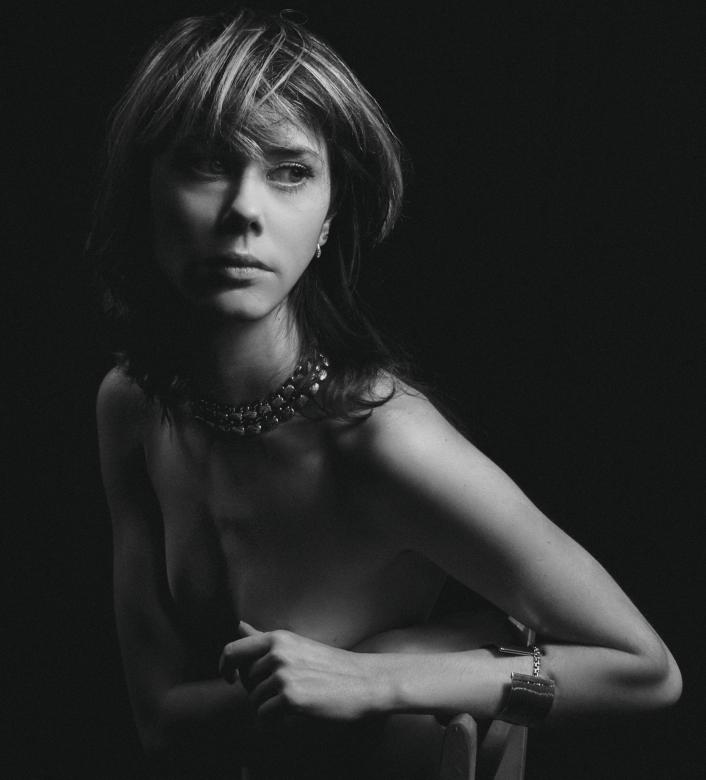 Free stock image of Beauty Portrait - Dark Background - Monochrome created by Alexander Krivitskiy