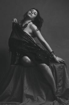 Beautiful Woman Model Posing - Monochrome - Free Stock Photo