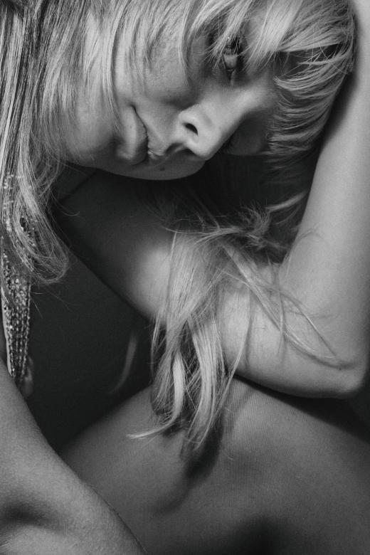Free stock image of Blond Girl Model Portrait - Monochrome created by Alexander Krivitskiy