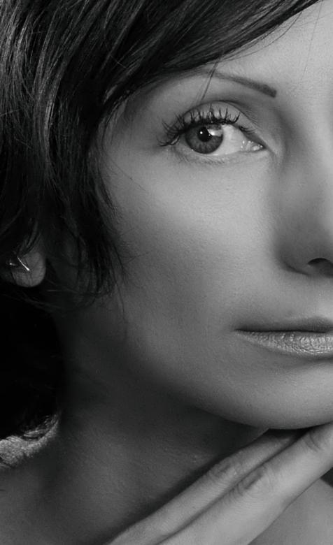 Free stock image of Female Half Portrait - Monochrome created by Alexander Krivitskiy