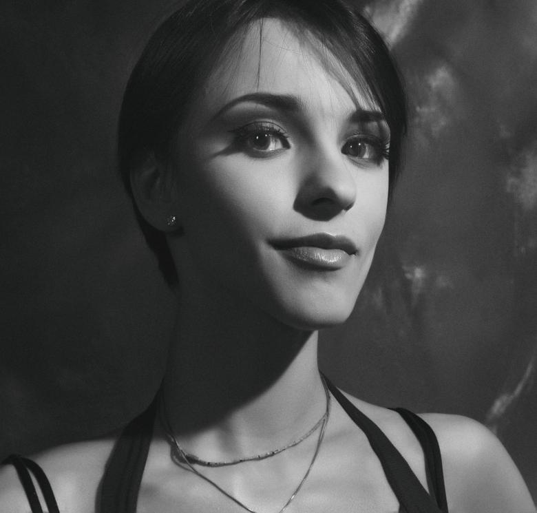 Free stock image of Posh Model Monochrome Portrait created by Alexander Krivitskiy