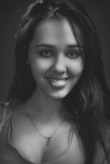 Free Stock Photo of Smiling Woman - Portrait in Black and White