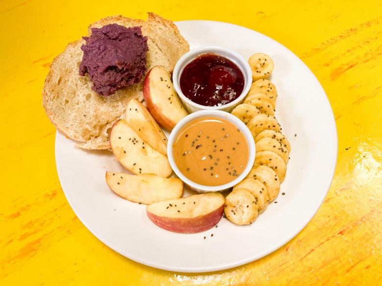Free stock image of Bananas and Apples created by Vegan Liftz 