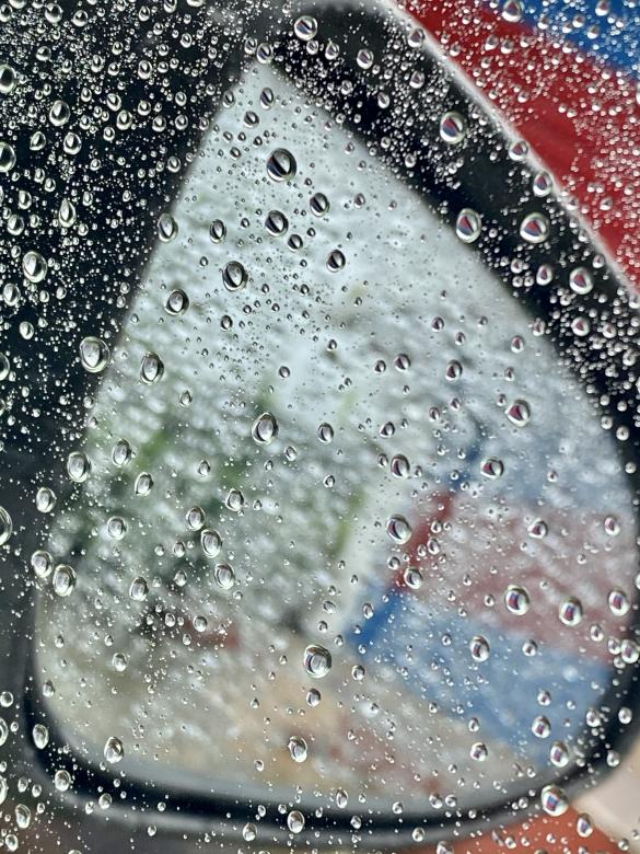 Free stock image of Right side mirror having a bath created by SK