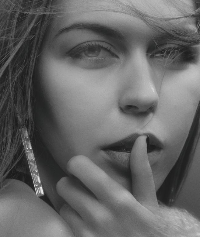 Free stock image of Monochrome Portrait - Seductive Girl created by Alexander Krivitskiy