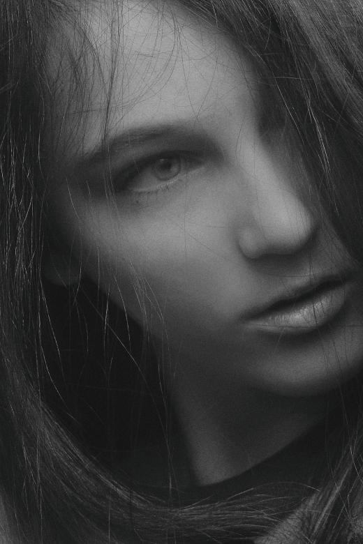 Free stock image of Female Model Portrait - Close Up - Black and White created by Alexander Krivitskiy
