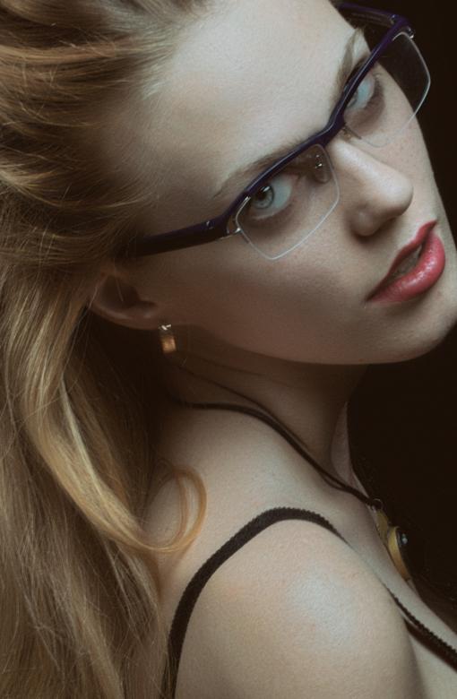 Free stock image of Woman with glasses created by Alexander Krivitskiy