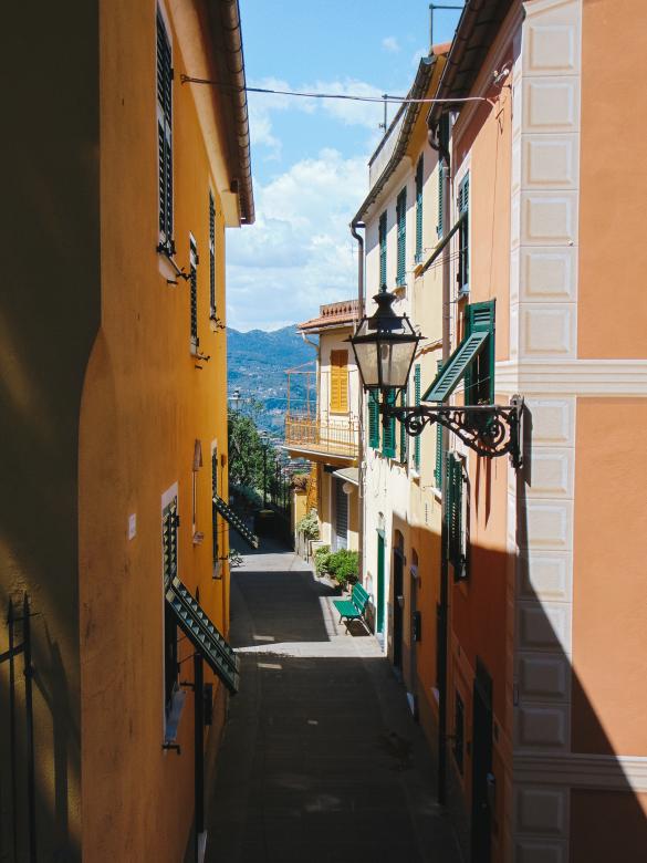 Free stock image of Italian Street created by Mayara Sousa