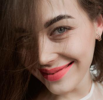 Free Stock Photo of Smiling woman