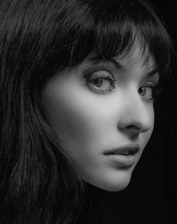 Free stock image of Beauty Portrait created by Alexander Krivitskiy