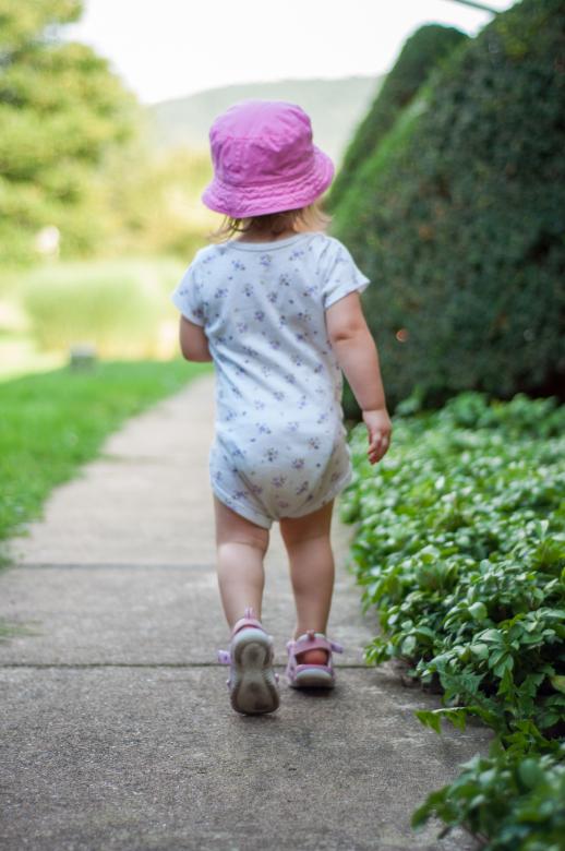 Free stock image of Walking Baby Photo created by Matt Bango