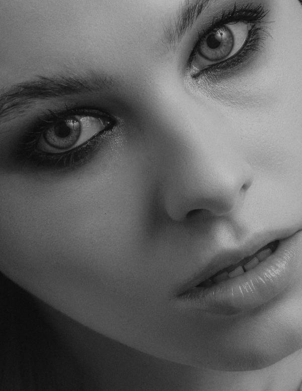 Free stock image of Beauty Eyes created by Alexander Krivitskiy