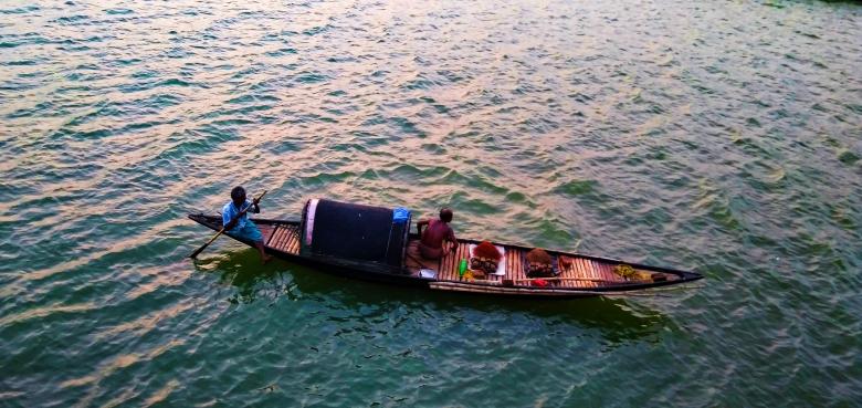 Free stock image of Hungry Boatmen in the sea created by Saurav Kumar Agrawal