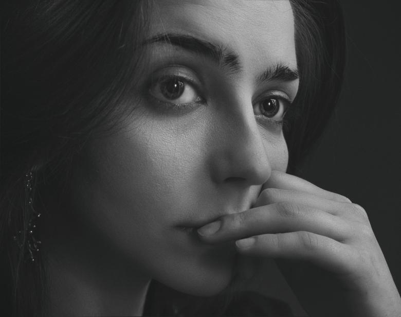 Free stock image of Thinking Woman created by Alexander Krivitskiy