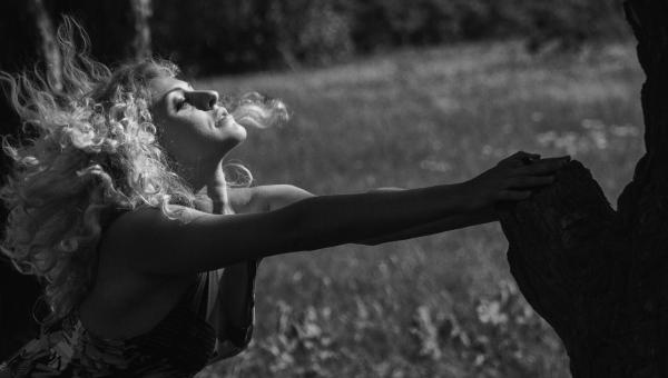 Free Stock Photo of Natural woman