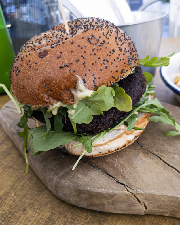Free stock image of Vegan hamburger created by Alen