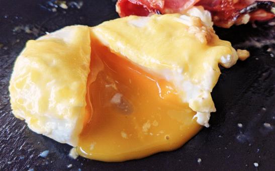 Poached egg - Free Stock Photo