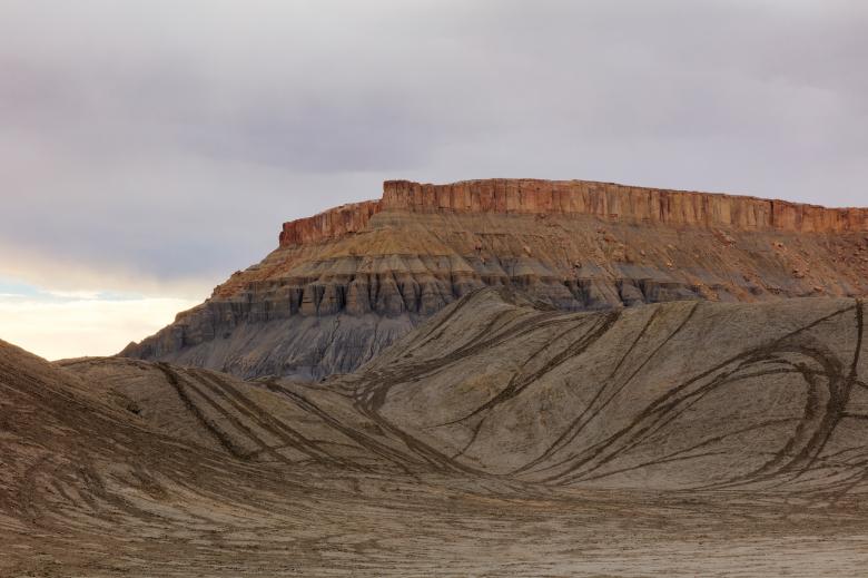 Free stock image of Swing Arm Mesa created by Nicolas Raymond