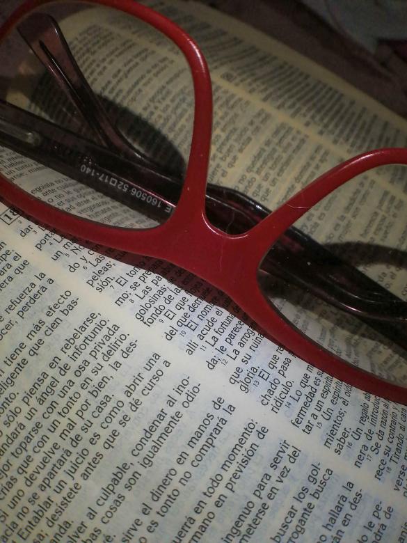 Free stock image of Lectura Bíblica created by Order Now Global Company