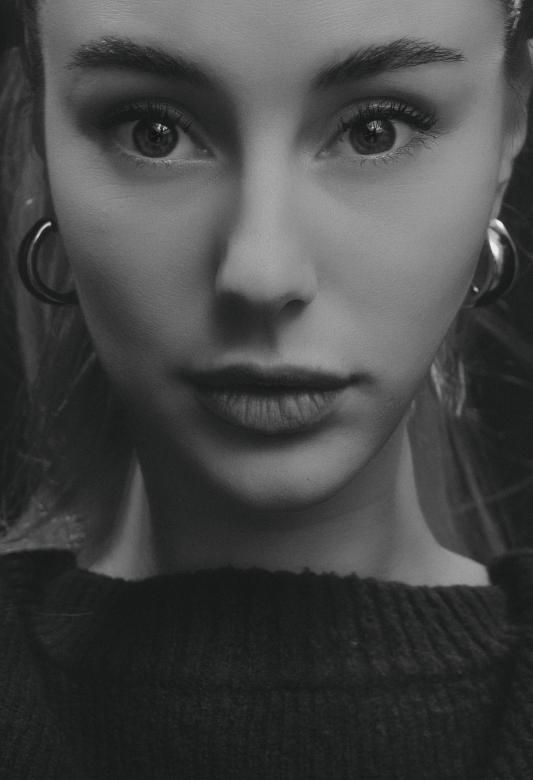 Free stock image of Beauty Portrait created by Alexander Krivitskiy