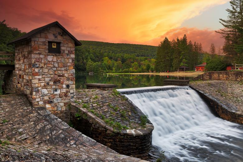Free stock image of Greenwood Sunset Spillway created by Nicolas Raymond