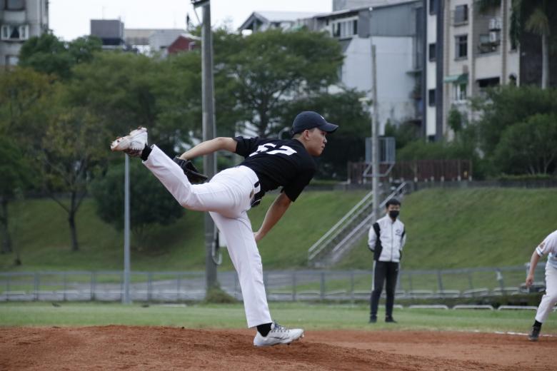 Free stock image of 20211102 baseball game the pitcher created by 鍾宜辰
