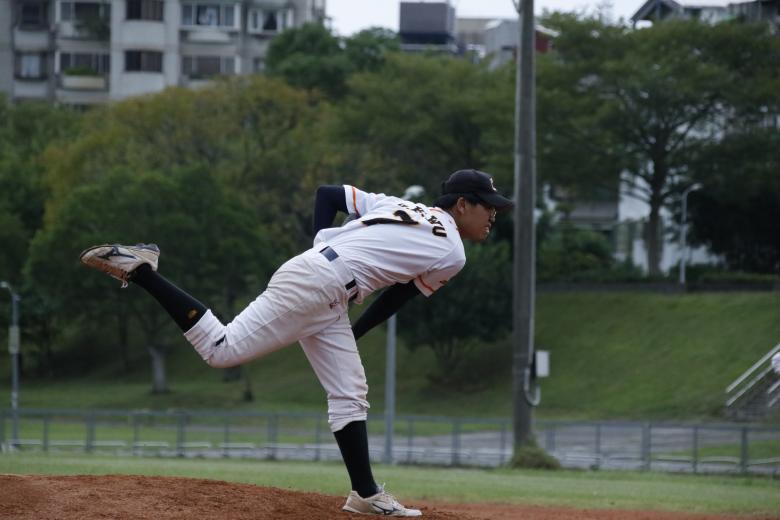 Free stock image of 20211102 baseball game the pitcher created by 鍾宜辰
