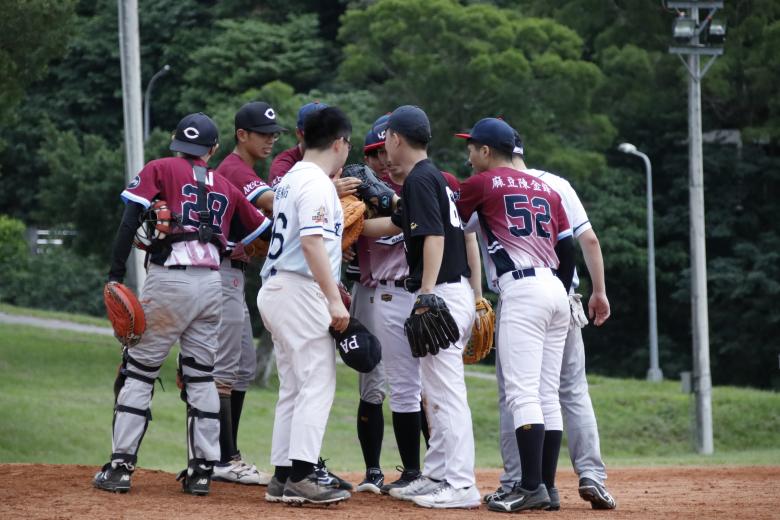 Free stock image of 20211104 baseball game the cheering created by 鍾宜辰