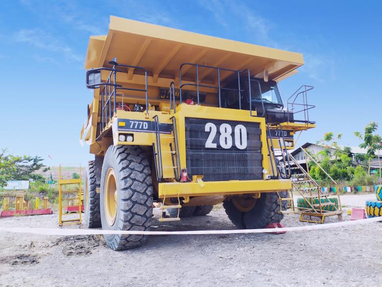 Free stock image of Truck HD created by Idi Sumardi