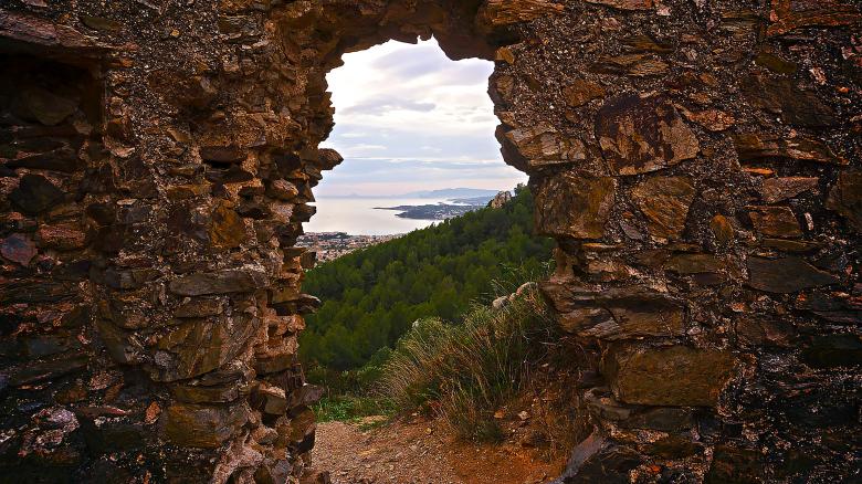 Free stock image of Castle hole created by Dreamlandscape