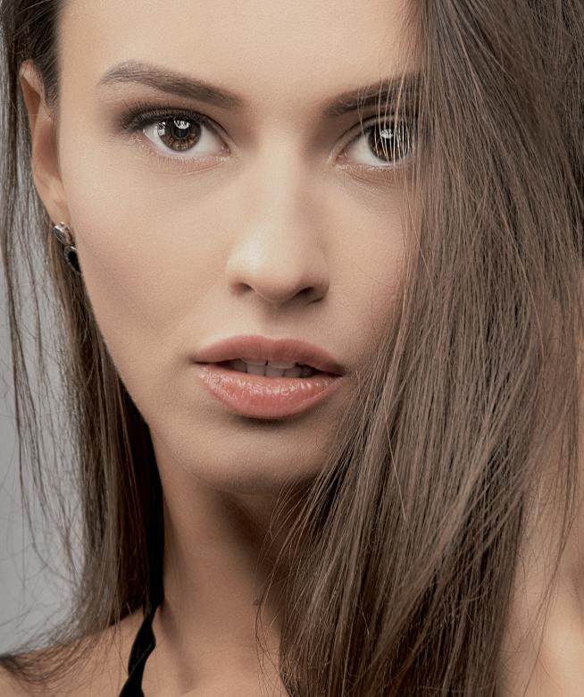 Free stock image of Beauty portrait created by Alexander Krivitskiy